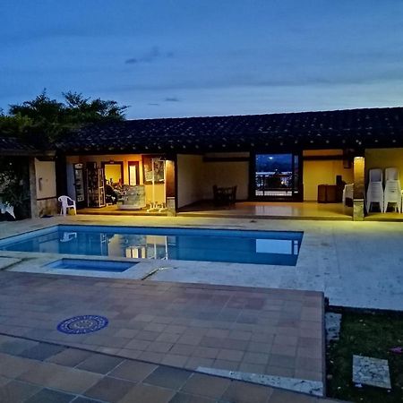 Hostal Hollywood Inn Rionegro Exteriör bild